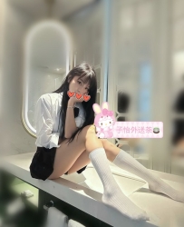 羽毛 157.42.C.21歲  🍒地區：#中部推薦